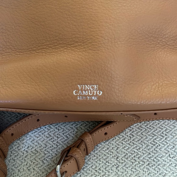 Vince Camuto Tan leather backpack purse w dustbag - Picture 2 of 9